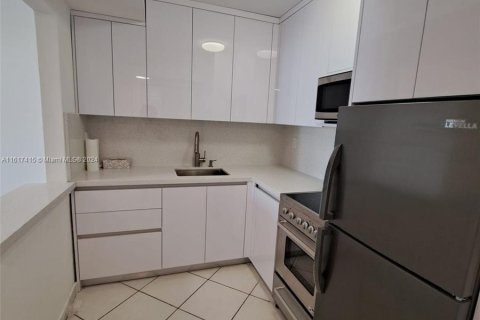 Copropriété à vendre à Sunny Isles Beach, Floride: 1 chambre, 50.54 m2 № 1238794 - photo 4