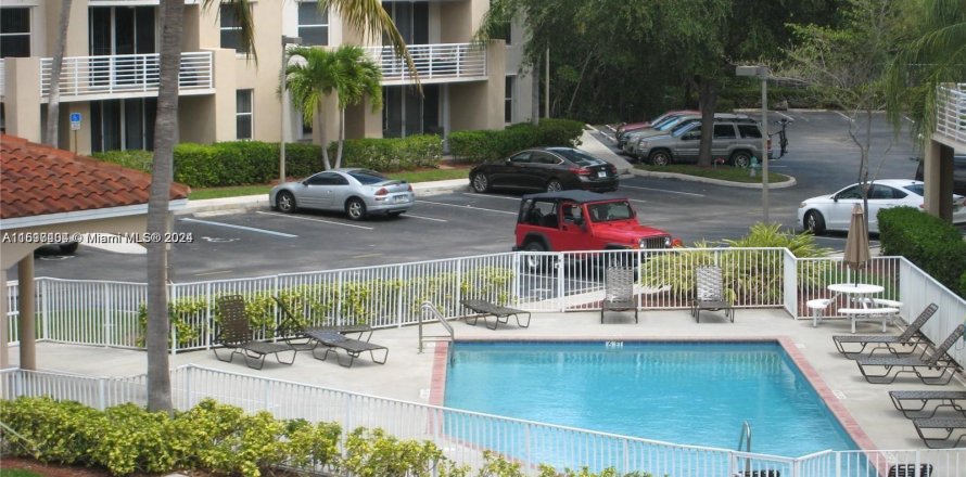 Condo in Hollywood, Florida, 2 bedrooms  № 1238792