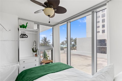 Condo in Miami Beach, Florida, 1 bedroom  № 1414007 - photo 29