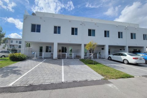 Condominio en venta en Doral, Florida, 3 dormitorios, 122.82 m2 № 1080126 - foto 19