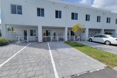 Condominio en venta en Doral, Florida, 3 dormitorios, 122.82 m2 № 1080126 - foto 20