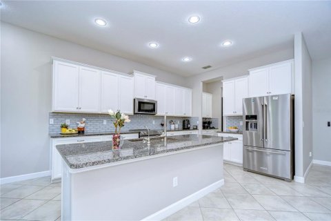 Casa en venta en Wesley Chapel, Florida, 4 dormitorios, 252.32 m2 № 1347167 - foto 19