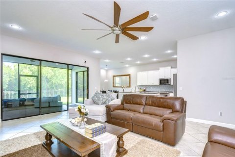 Casa en venta en Wesley Chapel, Florida, 4 dormitorios, 252.32 m2 № 1347167 - foto 11