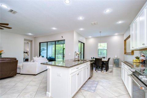 Casa en venta en Wesley Chapel, Florida, 4 dormitorios, 252.32 m2 № 1347167 - foto 15