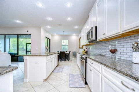 Casa en venta en Wesley Chapel, Florida, 4 dormitorios, 252.32 m2 № 1347167 - foto 14