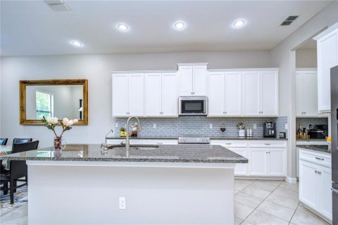 Casa en venta en Wesley Chapel, Florida, 4 dormitorios, 252.32 m2 № 1347167 - foto 18