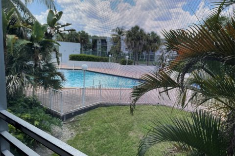 Copropriété à vendre à Sunrise, Floride: 2 chambres, 116.31 m2 № 1188788 - photo 2