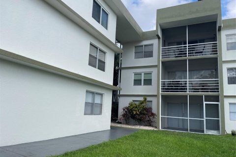 Copropriété à vendre à Sunrise, Floride: 2 chambres, 116.31 m2 № 1188788 - photo 20