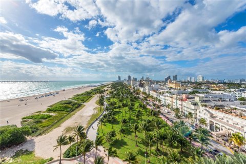 Copropriété à louer à Miami Beach, Floride: 2 chambres, 154.22 m2 № 1355124 - photo 28