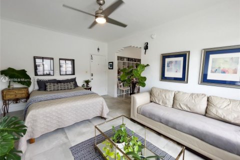 Condominio en venta en Miami Beach, Florida, 39.95 m2 № 1355123 - foto 6