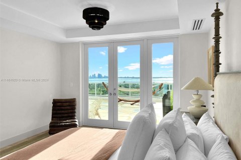 Condo in Miami Beach, Florida, 4 bedrooms  № 1158827 - photo 14