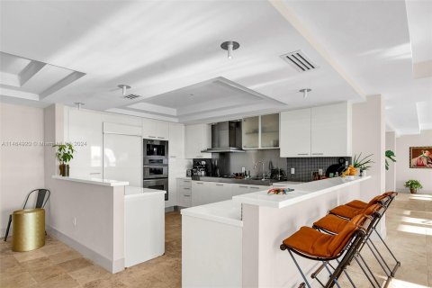 Condo in Miami Beach, Florida, 4 bedrooms  № 1158827 - photo 20