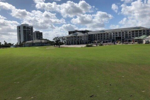 Condo in West Palm Beach, Florida, 3 bedrooms  № 1102001 - photo 1