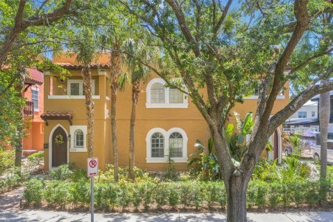 Copropriété à vendre à Orlando, Floride: 3 chambres, 173.73 m2 № 1201448 - photo 3