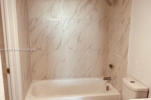 Condo in Miami, Florida, 1 bedroom  № 1179043 - photo 8