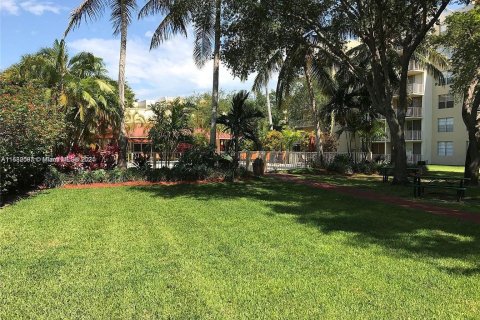 Condo in Miami, Florida, 1 bedroom  № 1179043 - photo 20