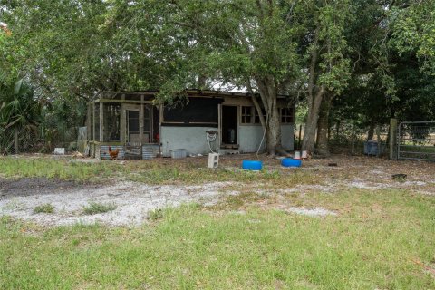 House in Clewiston, Florida 4 bedrooms, 218.69 sq.m. № 1180599 - photo 13