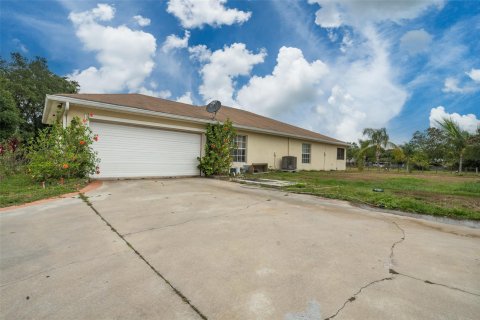 Villa ou maison à vendre à Clewiston, Floride: 4 chambres, 218.69 m2 № 1180599 - photo 18