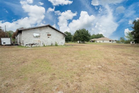 House in Clewiston, Florida 4 bedrooms, 218.69 sq.m. № 1180599 - photo 9