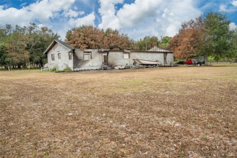 House in Clewiston, Florida 4 bedrooms, 218.69 sq.m. № 1180599 - photo 12