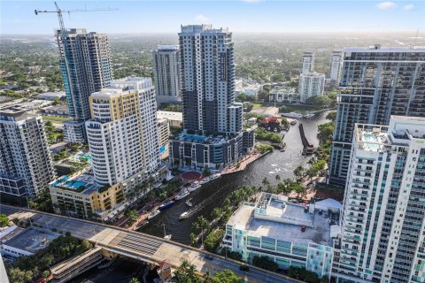 Condo in Fort Lauderdale, Florida, 3 bedrooms  № 1271836 - photo 27