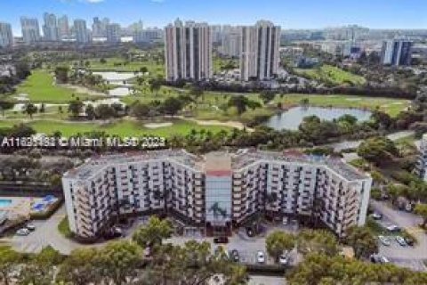 Condominio en venta en Aventura, Florida, 1 dormitorio, 68.84 m2 № 1271893 - foto 4