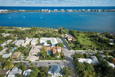 Villa ou maison à vendre à Lake Worth, Floride: 4 chambres, 240.06 m2 № 860321 - photo 2