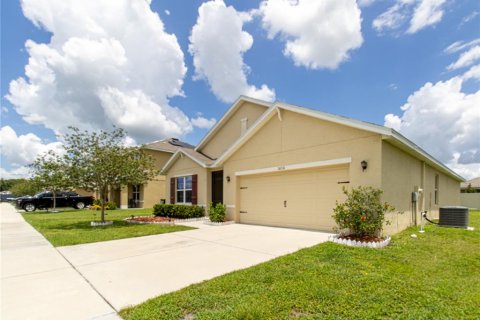 Villa ou maison à vendre à Zephyrhills, Floride: 4 chambres, 171.5 m2 № 1248730 - photo 2