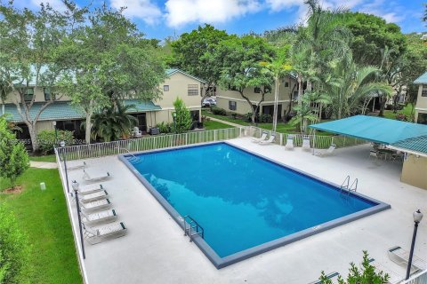 Touwnhouse à louer à Plantation, Floride: 2 chambres, 113.71 m2 № 1347607 - photo 4