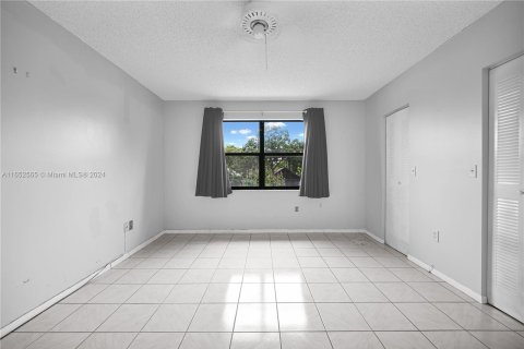 Touwnhouse à louer à Plantation, Floride: 2 chambres, 113.71 m2 № 1347607 - photo 18