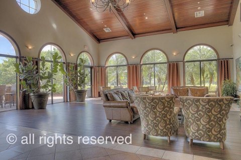 House in Wellington, Florida 5 bedrooms, 274.62 sq.m. № 965885 - photo 15