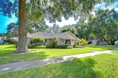 Villa ou maison à vendre à Zephyrhills, Floride: 3 chambres, 181.35 m2 № 1378131 - photo 2