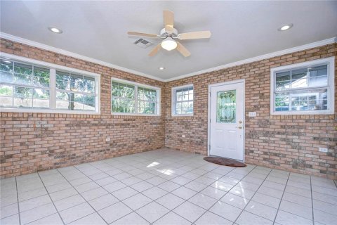 Villa ou maison à vendre à Zephyrhills, Floride: 3 chambres, 181.35 m2 № 1378131 - photo 24