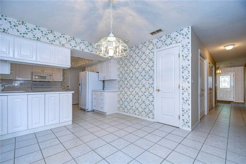 Villa ou maison à vendre à Zephyrhills, Floride: 3 chambres, 181.35 m2 № 1378131 - photo 21