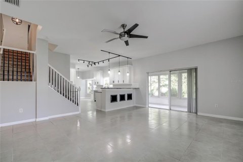 Villa ou maison à louer à Tampa, Floride: 4 chambres, 274.53 m2 № 1378171 - photo 17