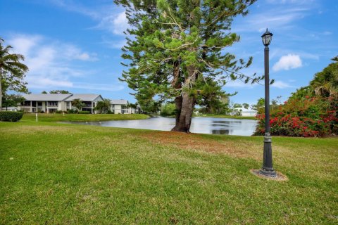 Copropriété à vendre à Stuart, Floride: 2 chambres, 97.27 m2 № 1118134 - photo 11