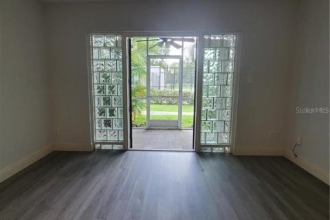 Condominio en venta en Orlando, Florida, 2 dormitorios, 86.58 m2 № 1255245 - foto 3