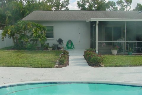 House in Tampa, Florida 3 bedrooms, 151.06 sq.m. № 1358407 - photo 14