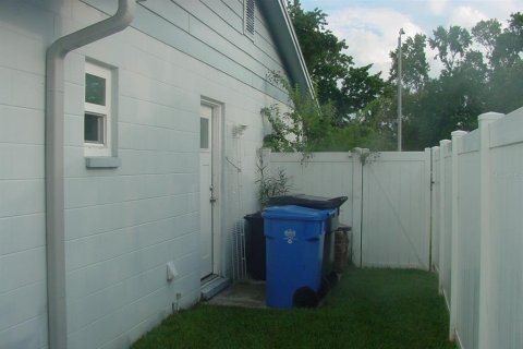 House in Tampa, Florida 3 bedrooms, 151.06 sq.m. № 1358407 - photo 20