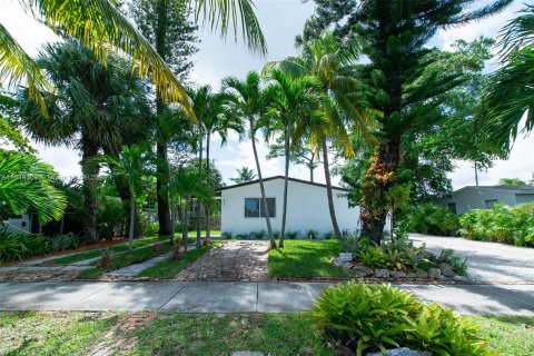 Villa ou maison à vendre à Lauderhill, Floride: 3 chambres, 77.67 m2 № 1332985 - photo 1