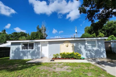 Villa ou maison à vendre à Tampa, Floride: 3 chambres, 98.1 m2 № 1349497 - photo 1