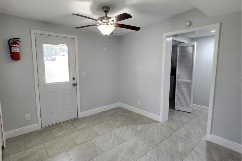 House in Tampa, Florida 3 bedrooms, 98.1 sq.m. № 1349497 - photo 9