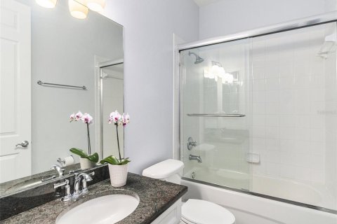 Casa en venta en Tampa, Florida, 4 dormitorios, 239.59 m2 № 1349528 - foto 9