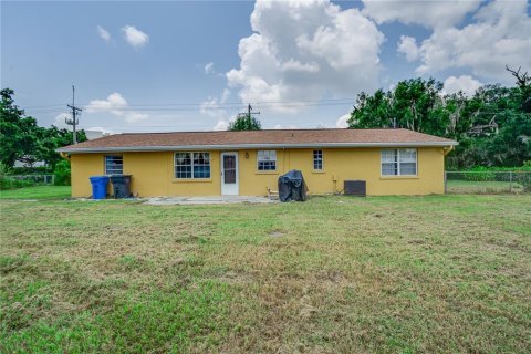 Villa ou maison à vendre à Tampa, Floride: 3 chambres, 114.46 m2 № 1313526 - photo 6