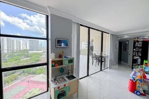 Copropriété à vendre à Aventura, Floride: 3 chambres, 151.34 m2 № 1238002 - photo 12