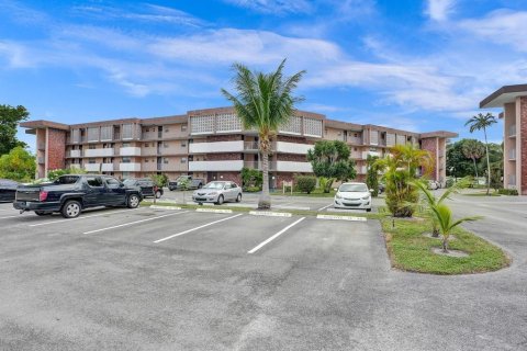 Condominio en venta en Lauderdale Lakes, Florida, 2 dormitorios, 94.85 m2 № 804970 - foto 27