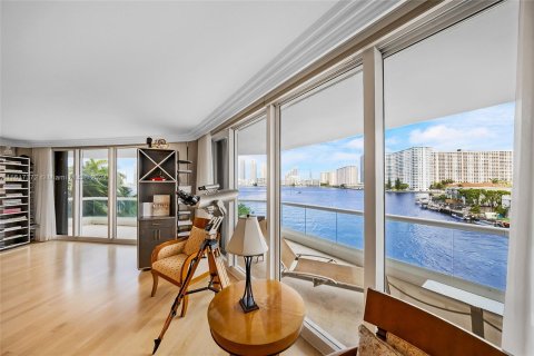 Condo in Aventura, Florida, 3 bedrooms  № 1269005 - photo 10