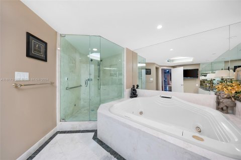 Condo in Aventura, Florida, 3 bedrooms  № 1269005 - photo 21