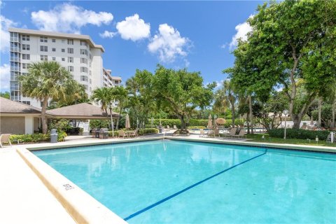 Condominio en venta en Pompano Beach, Florida, 1 dormitorio, 88.26 m2 № 846490 - foto 3