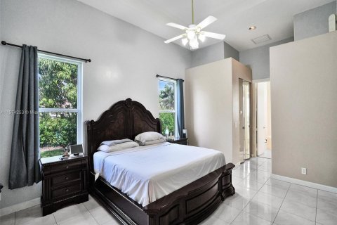 Casa en venta en Coral Springs, Florida, 5 dormitorios, 276.85 m2 № 1136169 - foto 14